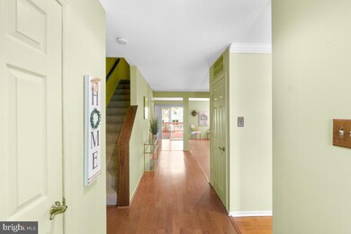 11738 Lone Tree Ct, Columbia, MD 21044 - photo 4