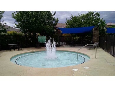 Community Pool. Kiddie pool