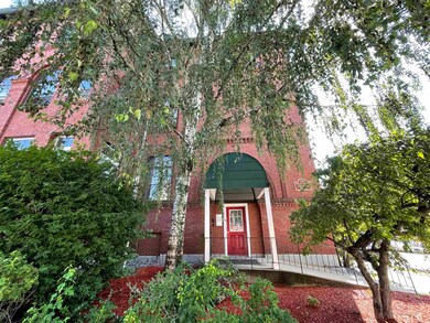 521 Pine St unit 309, Manchester, NH 03104 - photo 7