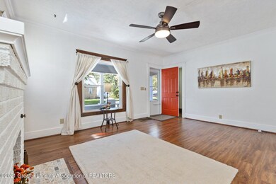 521 Clemens Lvg rm 2