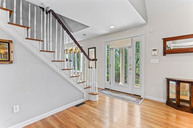 4-web-or-mls-35 Van Dale Ave Hi REs-7 -