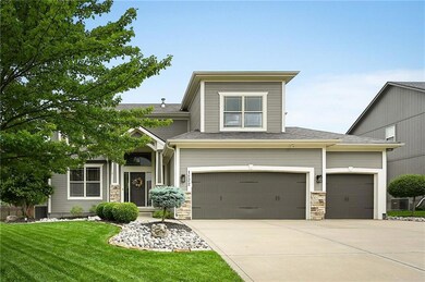 1222 Wiltshire Blvd, Raymore, MO 64083 - photo 3