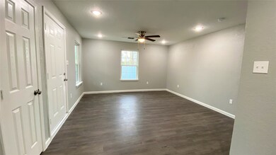 2005 De Soto St, Houston, TX 77091 - photo 3
