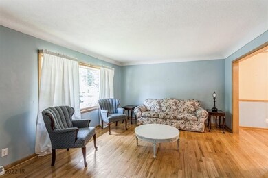 3913 Valdez Dr, Des Moines, IA 50310 - photo 3