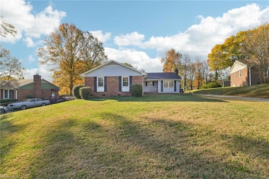 112 Lorelei Ct, Winston Salem, NC 27103 - photo 3