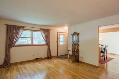 1124 Belden Rd, Columbus, OH 43229 - photo 5