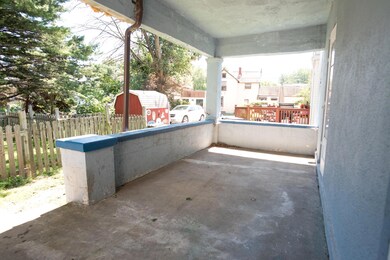 12 Linden-0044