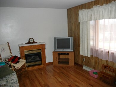 1688 Cortez Rd, Lake Ariel, PA 18436 - photo 4