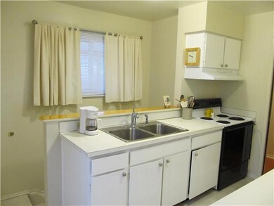 2026 Peggy Place, Lansing, MI 48910 - photo 3