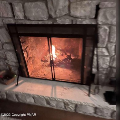 2376 Hillcrest Dr, Pocono Pines, PA 18350 - photo 6