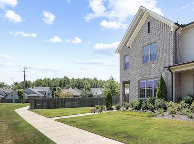 526 Burnt Oak Aly, Collierville, TN 38017 - photo 3