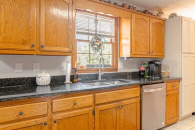 2602 E Hillview Dr, Dalton, GA 30721 - photo 7