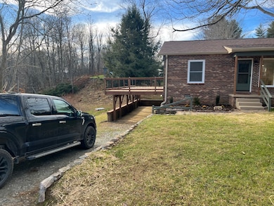 2814 Cow Camp Rd, Newland, NC 28657 - photo 5