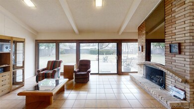 812 Virginia Ln, Ardmore, OK 73401 - photo 3