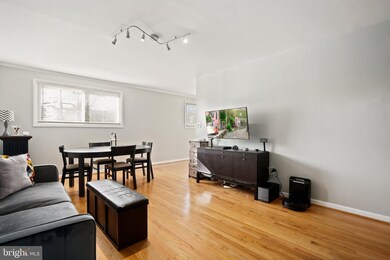 9302 Fontana Dr, Lanham, MD 20706 - photo 4