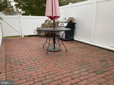 14708 Lindsey Ln, Silver Spring, MD 20906 - photo 4