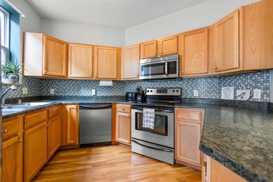 58 S Gardens Way unit 410, Fitchburg, WI 53711 - photo 2