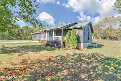 2-web-or-mls-105 Lovin Farm-24