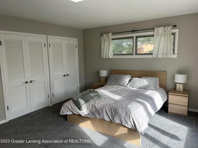 906 Bedroom 1
