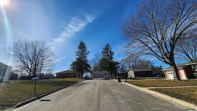 1919 Bellview Ln, Albert Lea, MN 56007 - photo 7