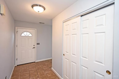 6241 Skyline Dr, West Chester, OH 45069 - photo 3