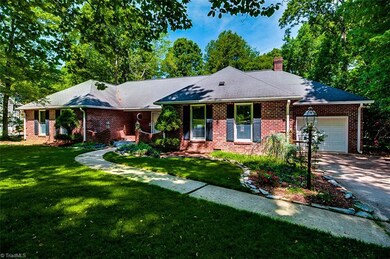 821 Laurel Dr, Asheboro, NC 27205 - photo 2