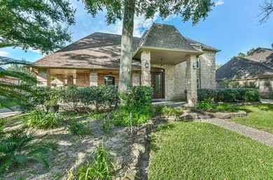 3830 Elmcrest Dr, Houston, TX 77088 - photo 4