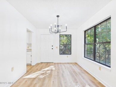 CAM03843G0-PR0124-STILL019