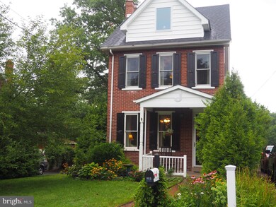 1122 Old Gravel Pike, Schwenksville, PA 19473 - photo 2