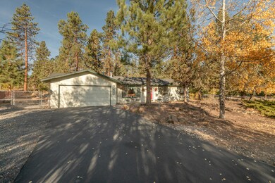 20676 Whitecliff Cir, Bend, OR 97702 - photo 2