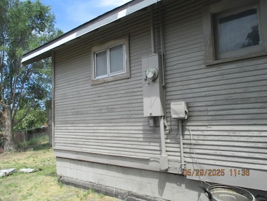 1424 Pleasant Ave, Klamath Falls, OR 97601 - photo 3