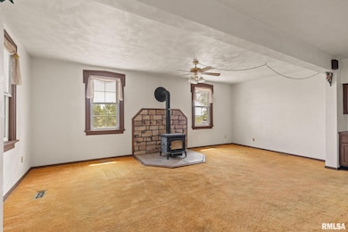 3027 262nd St, de Witt, IA 52742 - photo 6