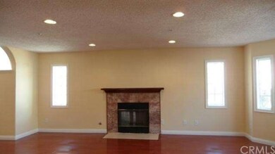Living (Family/Great) Room w/ Fireplace, New Reces