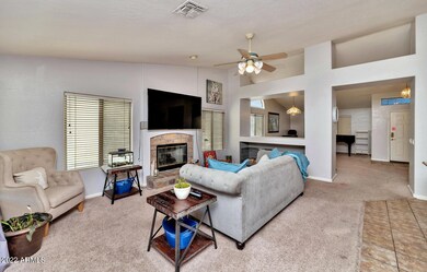 4360 E Ellis Cir-large-006-011-4360 E El