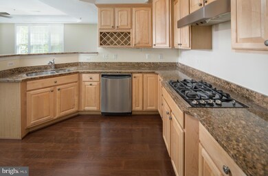 7113 Huntley Creek Place unit 44, Alexandria, VA 22306 - photo 7