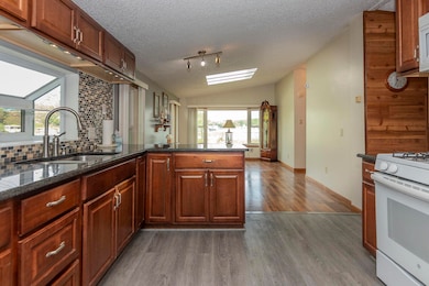 10303Walnut-31