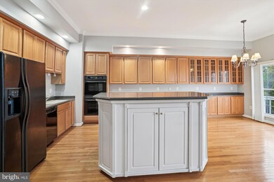 16438 Steerage Cir, Woodbridge, VA 22191 - photo 5