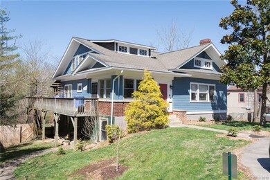 Historic 1910 Bungalow