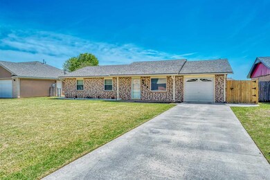 904 W E Ave, Cache, OK 73527 - photo 3