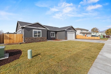 3712 La Habra Way, Klamath Falls, OR 97603 - photo 2