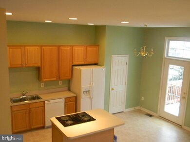 42761 Shaler St, Chantilly, VA 20152 - photo 6