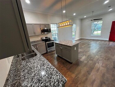 1212 W Walker St, Denison, TX 75020 - photo 5