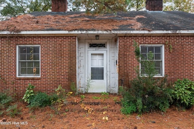201 Park Ave, Kinston, NC 28501 - photo 3