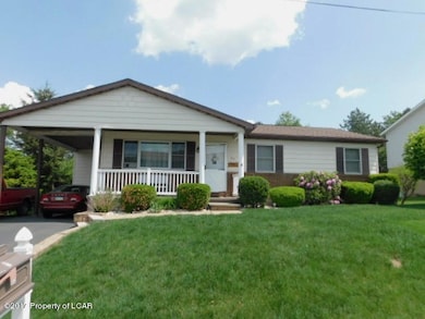 53 Highland Dr, Hanover Township, PA 18706 - photo 2