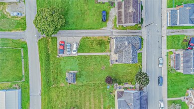 320 N 2nd St, West Newton, PA 15089 - photo 4