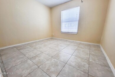 7365 N North Loop Dr unit 2, El Paso, TX 79915 - photo 7