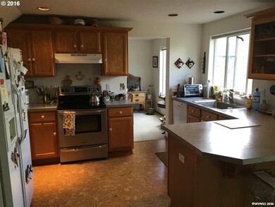 355 N Bridge St, Sheridan, OR 97378 - photo 5