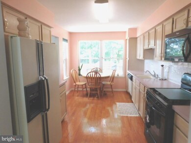 124 Sienna Ln, Glassboro, NJ 08028 - photo 2