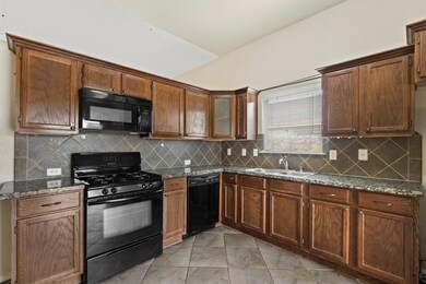 14324 Desert Point Dr, El Paso, TX 79928 - photo 3
