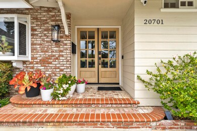 20701 Germain St, Chatsworth - HsHProd-